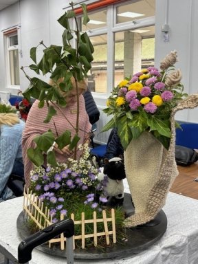 Picture: /imgresize/w288/files/clubs/cyncoed-floral-group/cyncoed-n6.jpg