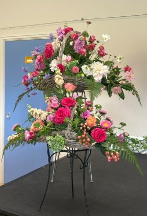 Picture: /imgresize/w288/files/clubs/herefordshire-flower-guild/hfgkl1.jpeg